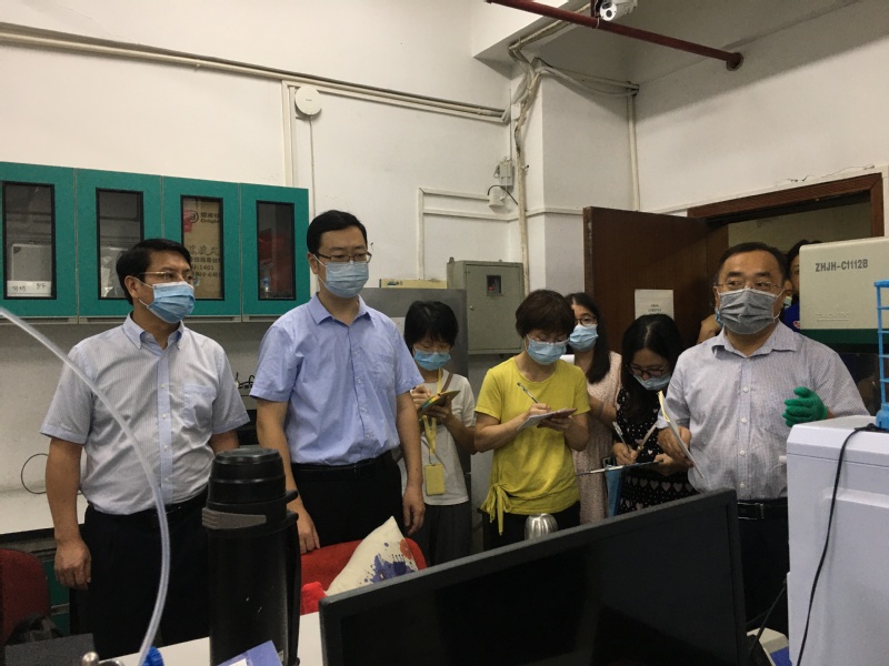 菠菜广告投放平台邀请教育部专家莅临现场指导实验室安全工作